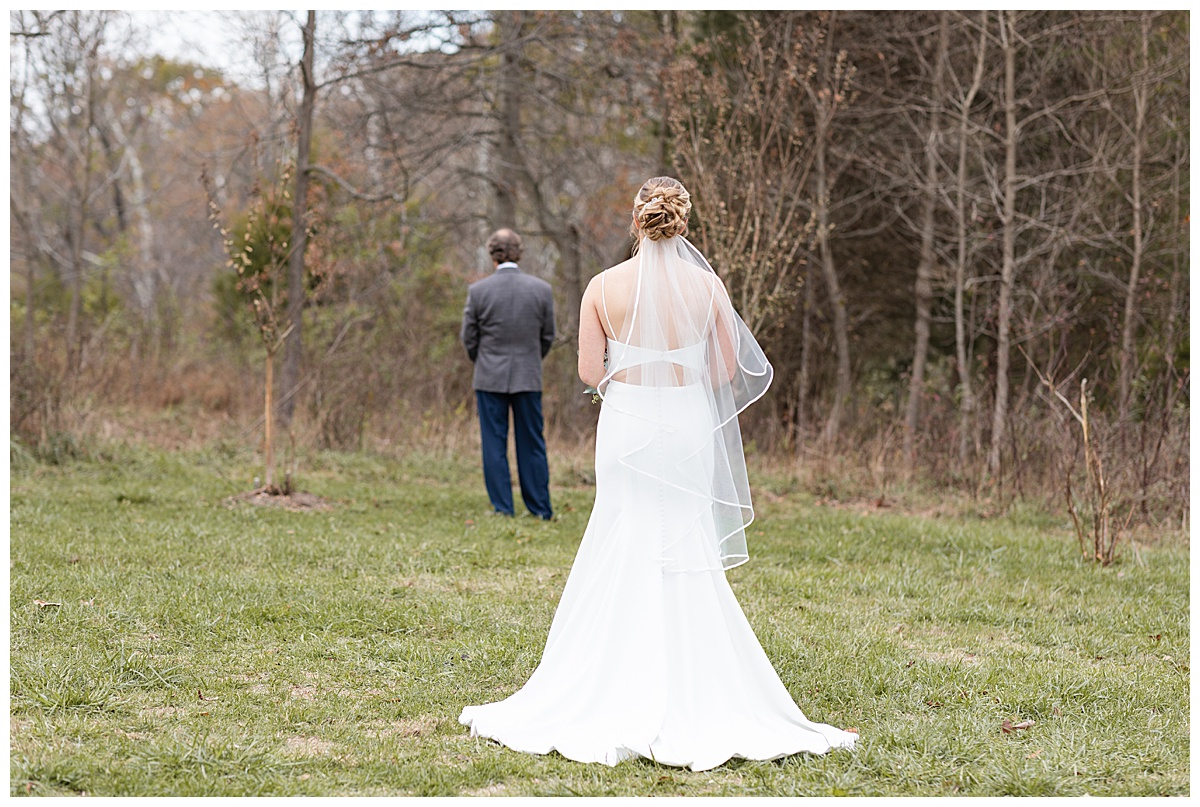 Stefanie Kamerman Photography - Victoria and David - A Rustic Barn Wedding - 48 Fields - Leesburg, VA_0021.jpg