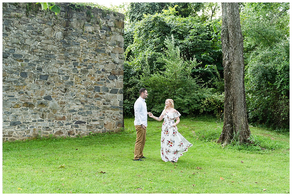 Stefanie Kamerman Photography - Holly and Nick - A Red Rock Overlook Engagement Session - Leesburg, VIRGINIA_0011.jpg