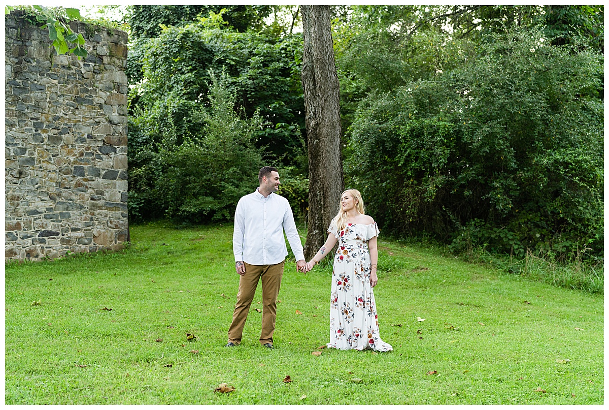Stefanie Kamerman Photography - Holly and Nick - A Red Rock Overlook Engagement Session - Leesburg, VIRGINIA_0013.jpg